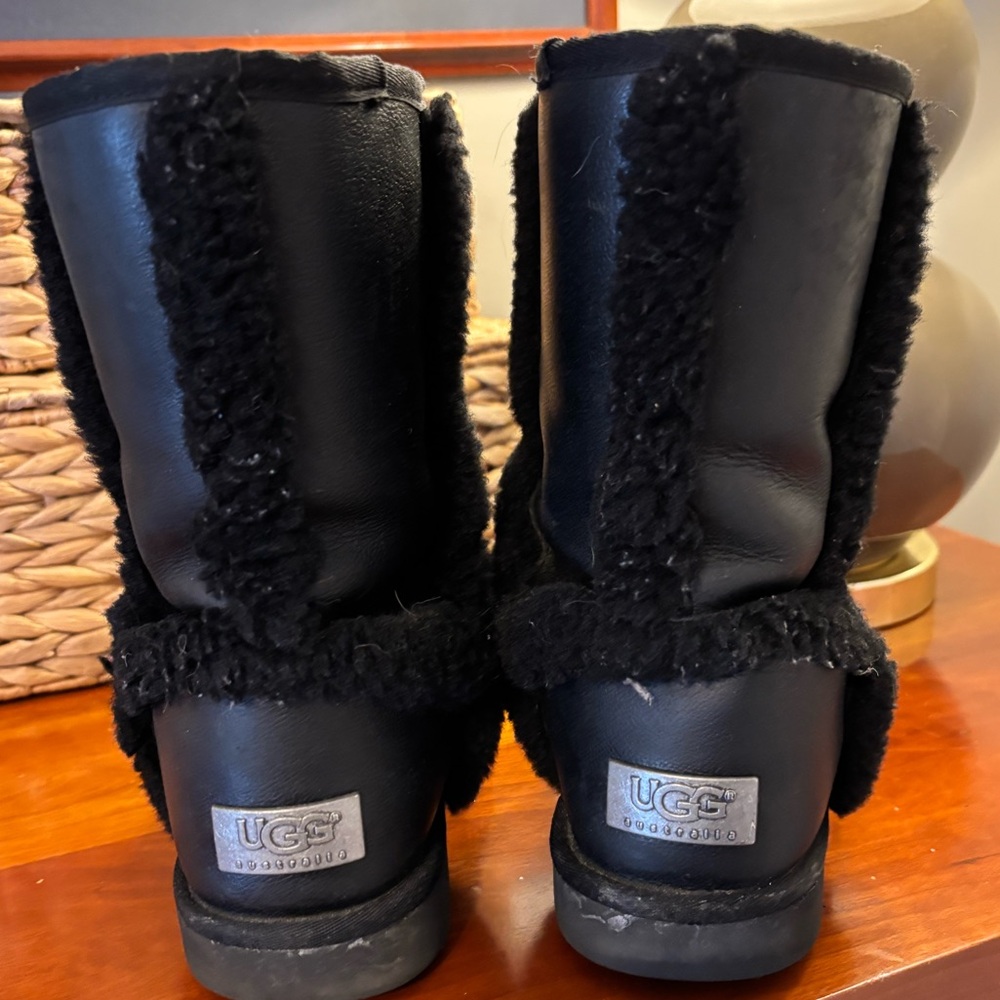 Black Leather Ugg Boots- size 9